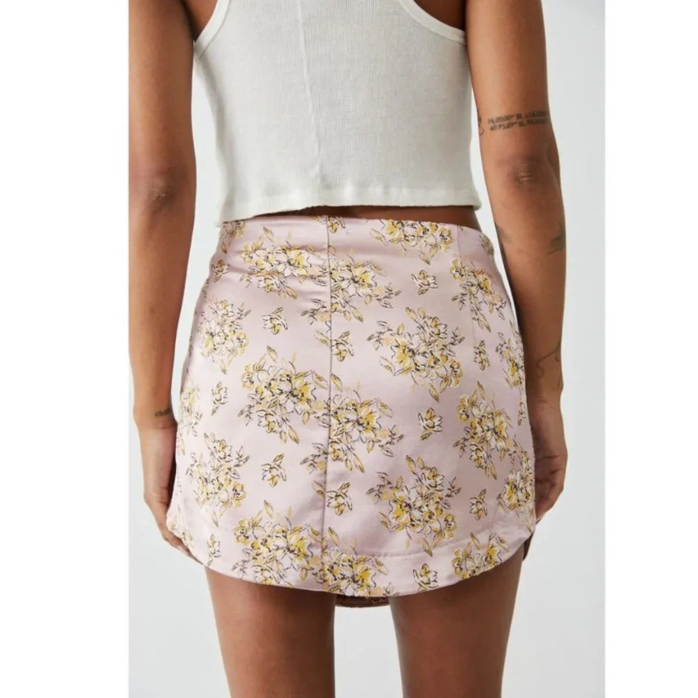 NWT‎ Women's FREE PEOPLE All Dressed Up Mini Skirt / Pink Combo | Size 6